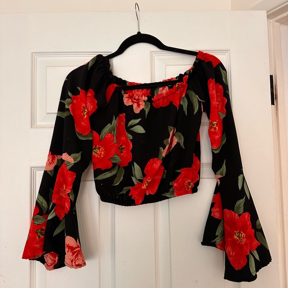 YOLANDA CATHARINA TOP